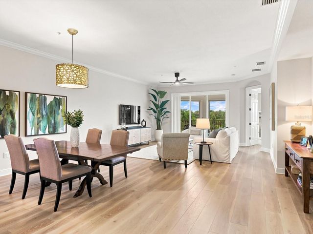 5122 MANORWOOD DRIVE 4B, Sarasota, FL 34235