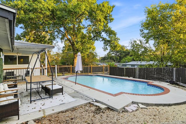 2822 Knight Robin, San Antonio, TX 78209