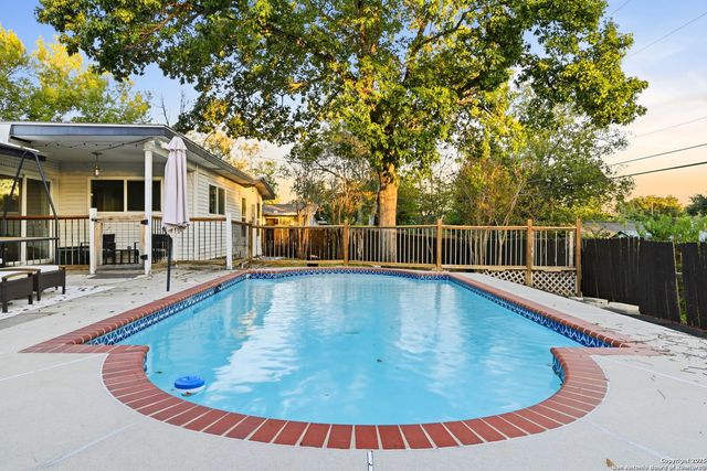 2822 Knight Robin, San Antonio, TX 78209