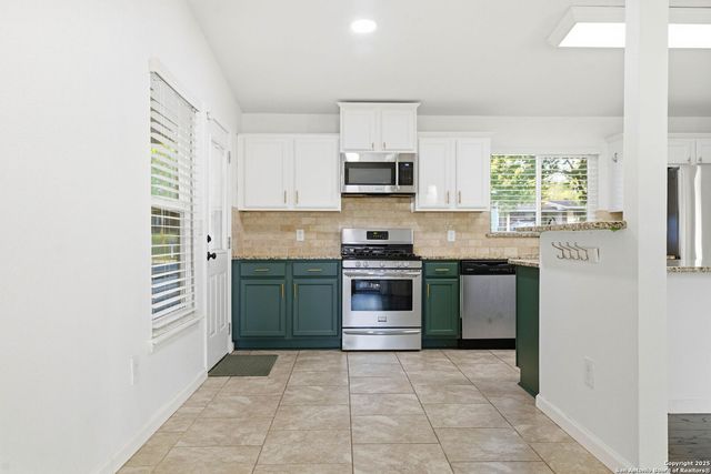 2822 Knight Robin, San Antonio, TX 78209