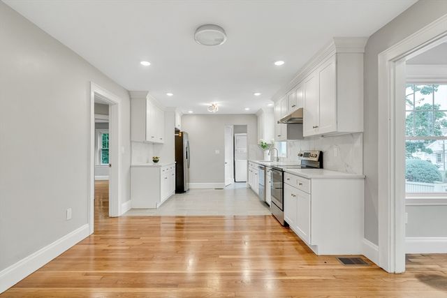 37-39 Lewis Rd 1, Belmont, MA 02478