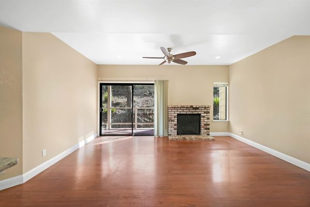 2436 2436 Sebastopol ln 2, Hayward, CA 94542