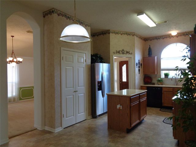 2617 15th Street N, Texas City, TX 77590