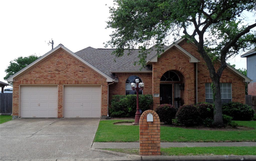 2617 15th Street N, Texas City, TX 77590