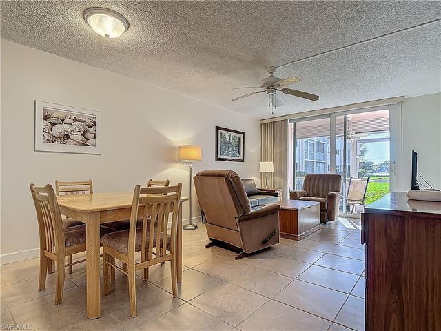 175 TURTLE LAKE CT 108, Naples, FL 34105