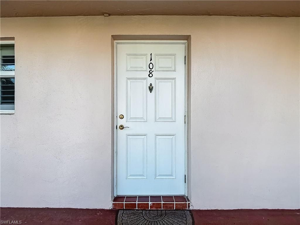 175 TURTLE LAKE CT 108, Naples, FL 34105