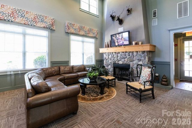 400 Vista Lake Drive 002, Candler, NC 28715
