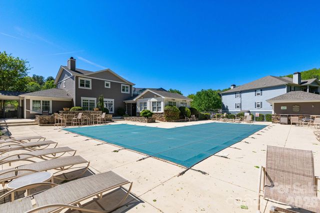 400 Vista Lake Drive 002, Candler, NC 28715