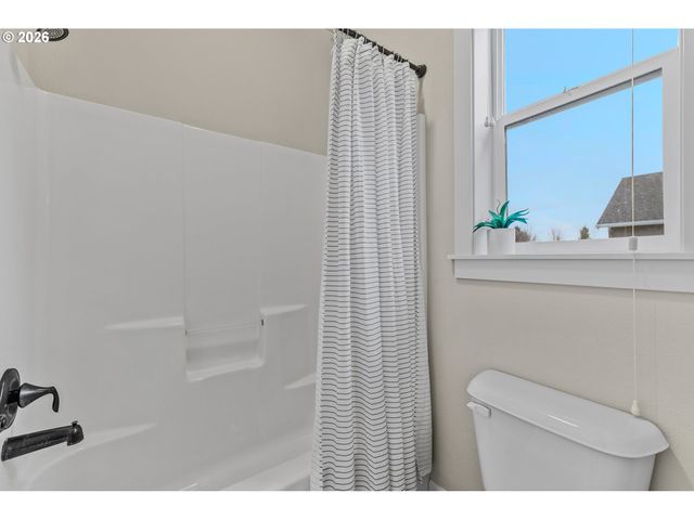 13704 Nw 52ND Ave, Vancouver, WA 98685