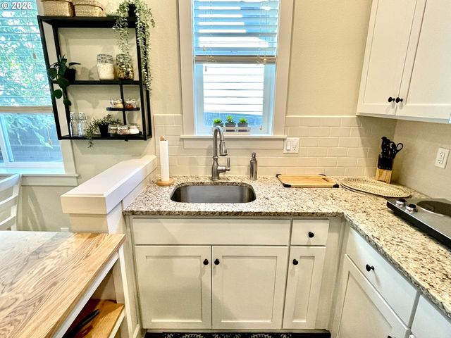 13704 Nw 52ND Ave, Vancouver, WA 98685