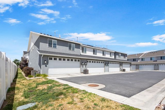 937 E HERCULES CT, Layton, UT 84040