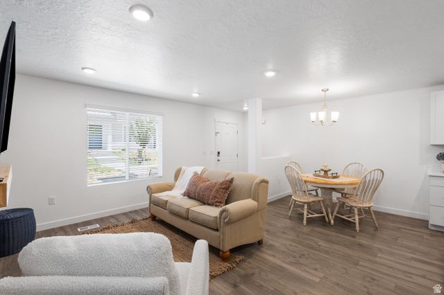 937 E HERCULES CT, Layton, UT 84040