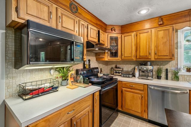 7 Westland Drive, Spencer, MA 01562