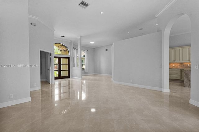 2715 Edgewater Court, Weston, FL 33332