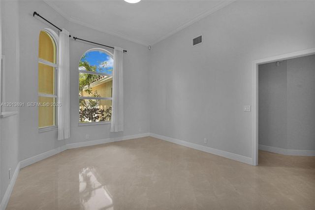 2715 Edgewater Court, Weston, FL 33332