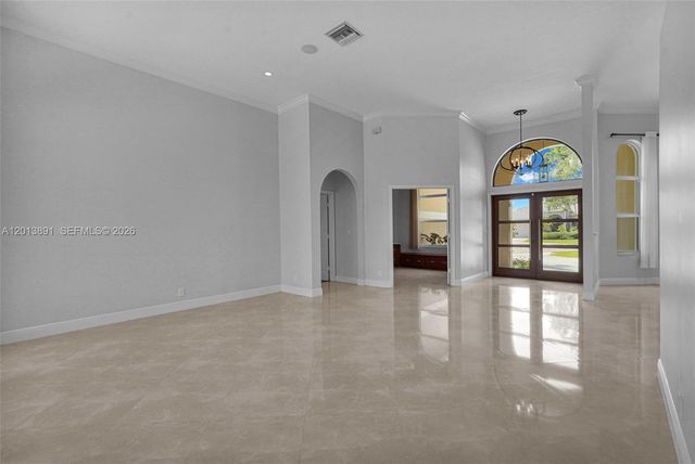 2715 Edgewater Court, Weston, FL 33332