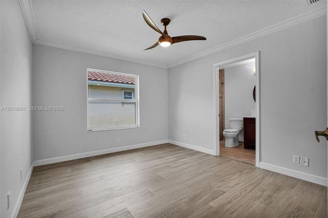 2715 Edgewater Court, Weston, FL 33332