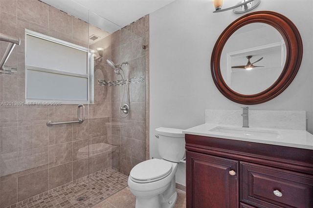 2715 Edgewater Court, Weston, FL 33332