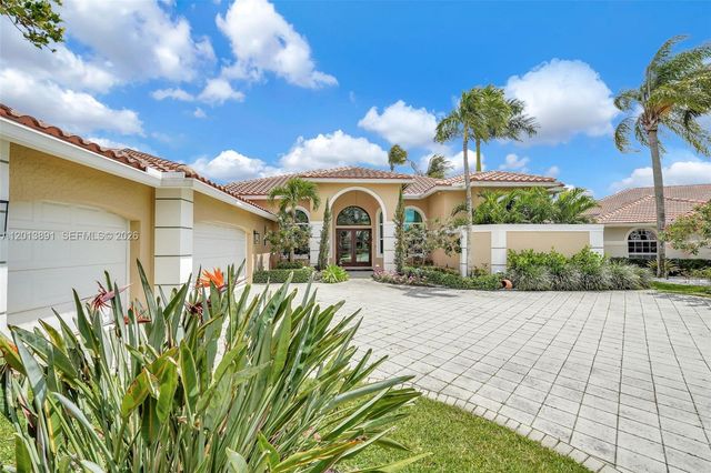 2715 Edgewater Court, Weston, FL 33332