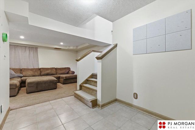 8604 Fowler Avenue, Omaha, NE 68134