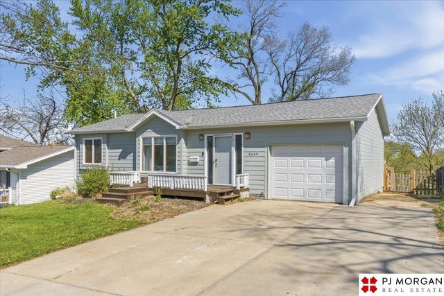 8604 Fowler Avenue, Omaha, NE 68134