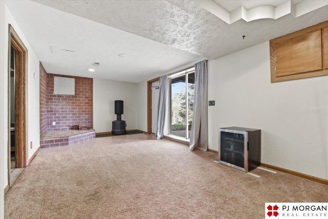 8604 Fowler Avenue, Omaha, NE 68134