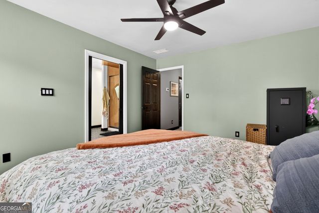 68 Dallas Drive, Sharpsburg, GA 30277
