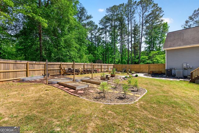 68 Dallas Drive, Sharpsburg, GA 30277