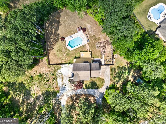 68 Dallas Drive, Sharpsburg, GA 30277