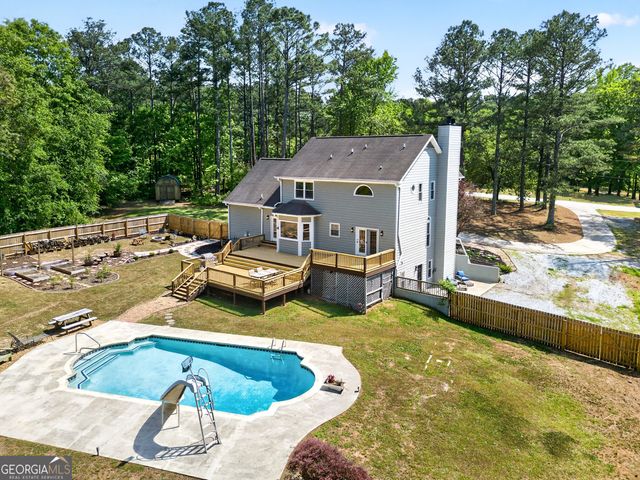 68 Dallas Drive, Sharpsburg, GA 30277