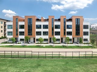 1880 Beaumont Street, Dallas, TX 75215