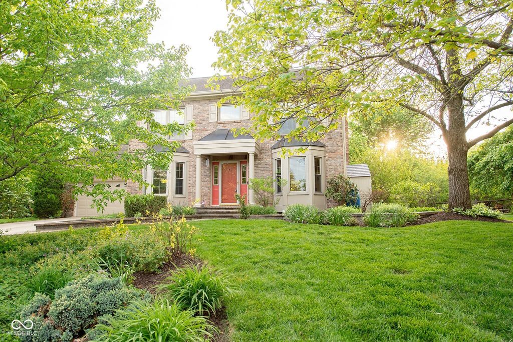 610 Danbury Drive, Zionsville, IN 46077