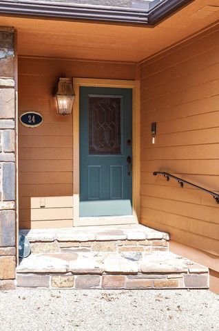 24 Cresta Way, Hot Springs Village, AR 71909