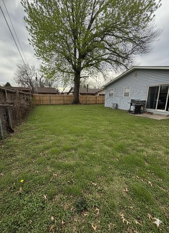 2422 N Perry, Wichita, KS 67204