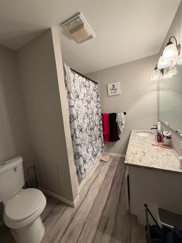 2422 N Perry, Wichita, KS 67204