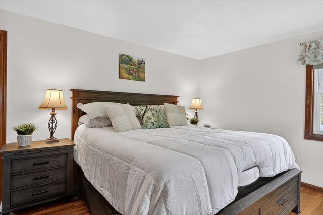 2 Fitzpatrick Rd, Grafton, MA 01519