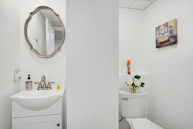 2 Fitzpatrick Rd, Grafton, MA 01519