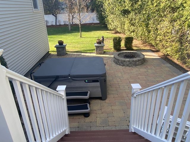 2 Fitzpatrick Rd, Grafton, MA 01519