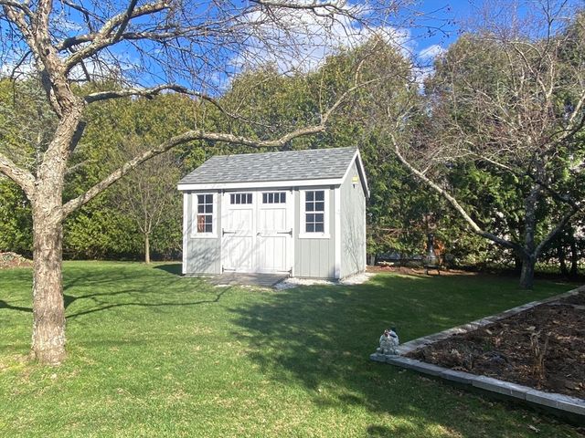 2 Fitzpatrick Rd, Grafton, MA 01519