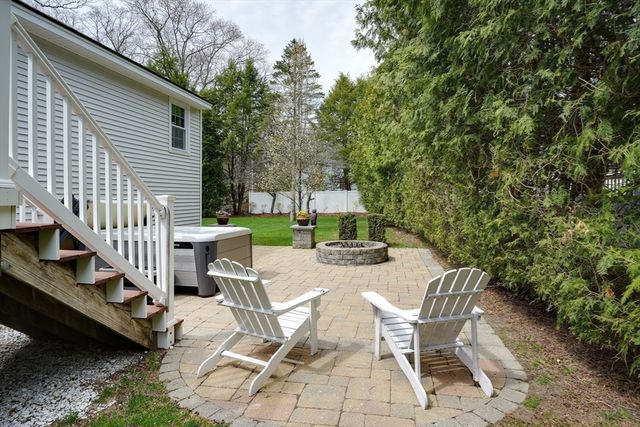 2 Fitzpatrick Rd, Grafton, MA 01519