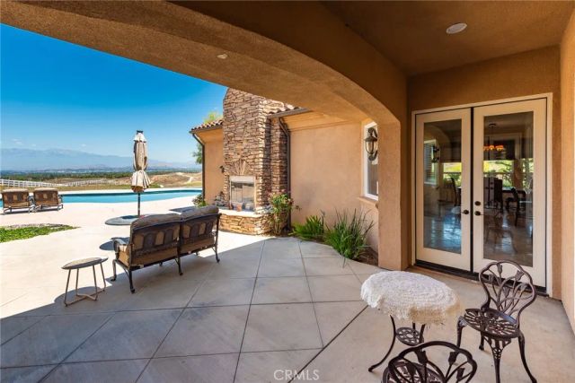 9609 Equestrian Drive, Riverside, CA 92503