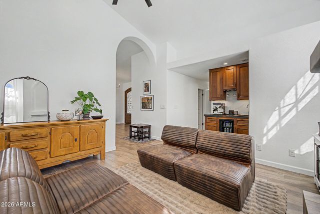 2142 E DESOTO Way, Gilbert, AZ 85234