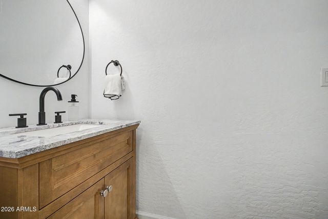 2142 E DESOTO Way, Gilbert, AZ 85234
