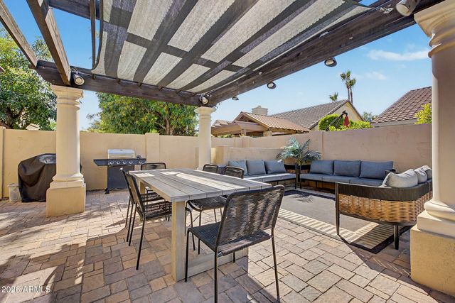 2142 E DESOTO Way, Gilbert, AZ 85234