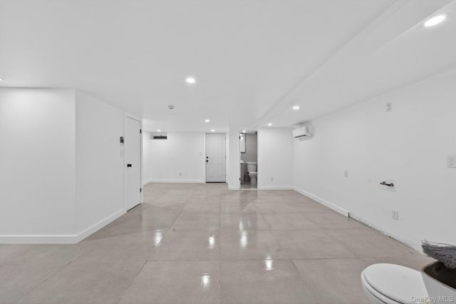 114-25 200th Street, Saint Albans, NY 11412