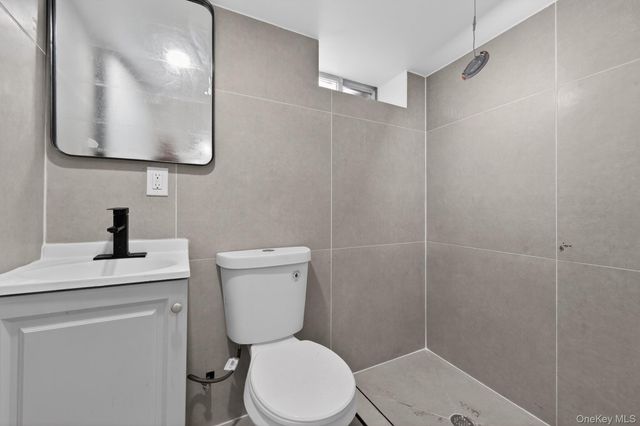 114-25 200th Street, Saint Albans, NY 11412