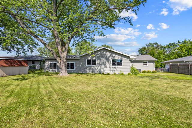 305 Illini Drive, Minooka, IL 60447