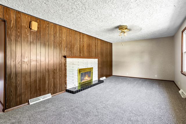 305 Illini Drive, Minooka, IL 60447