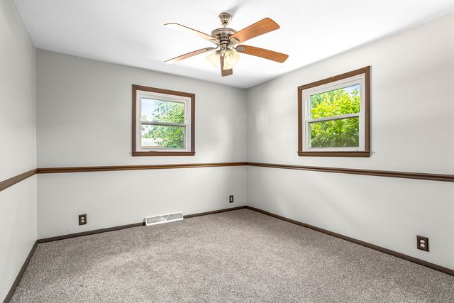 305 Illini Drive, Minooka, IL 60447