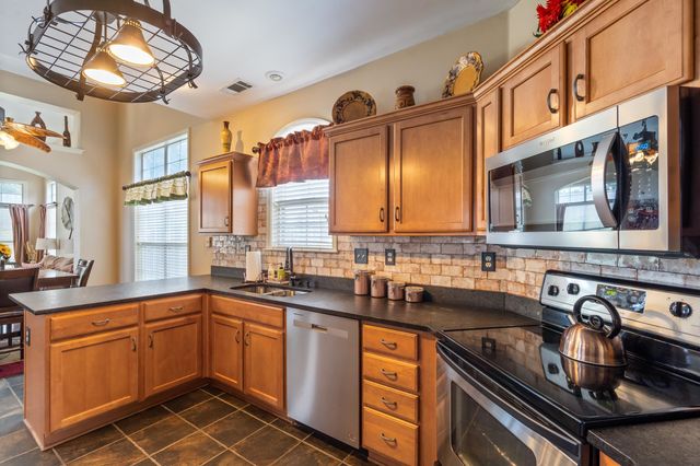 5297 SHADES VALLEY CV, Memphis, TN 38125